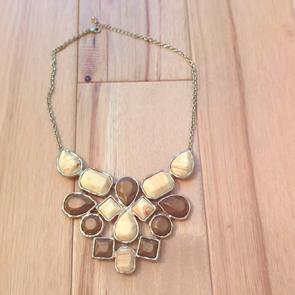 Statement necklace